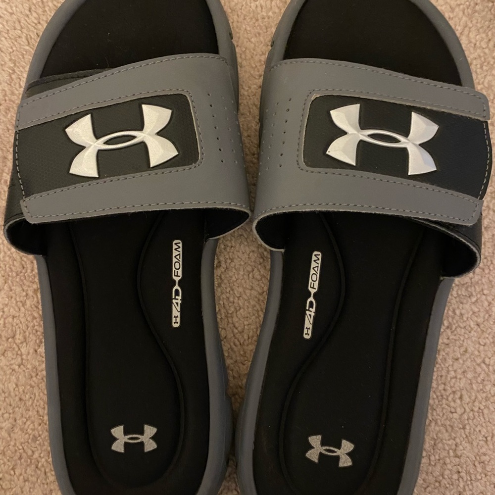 Under armor slides size 8